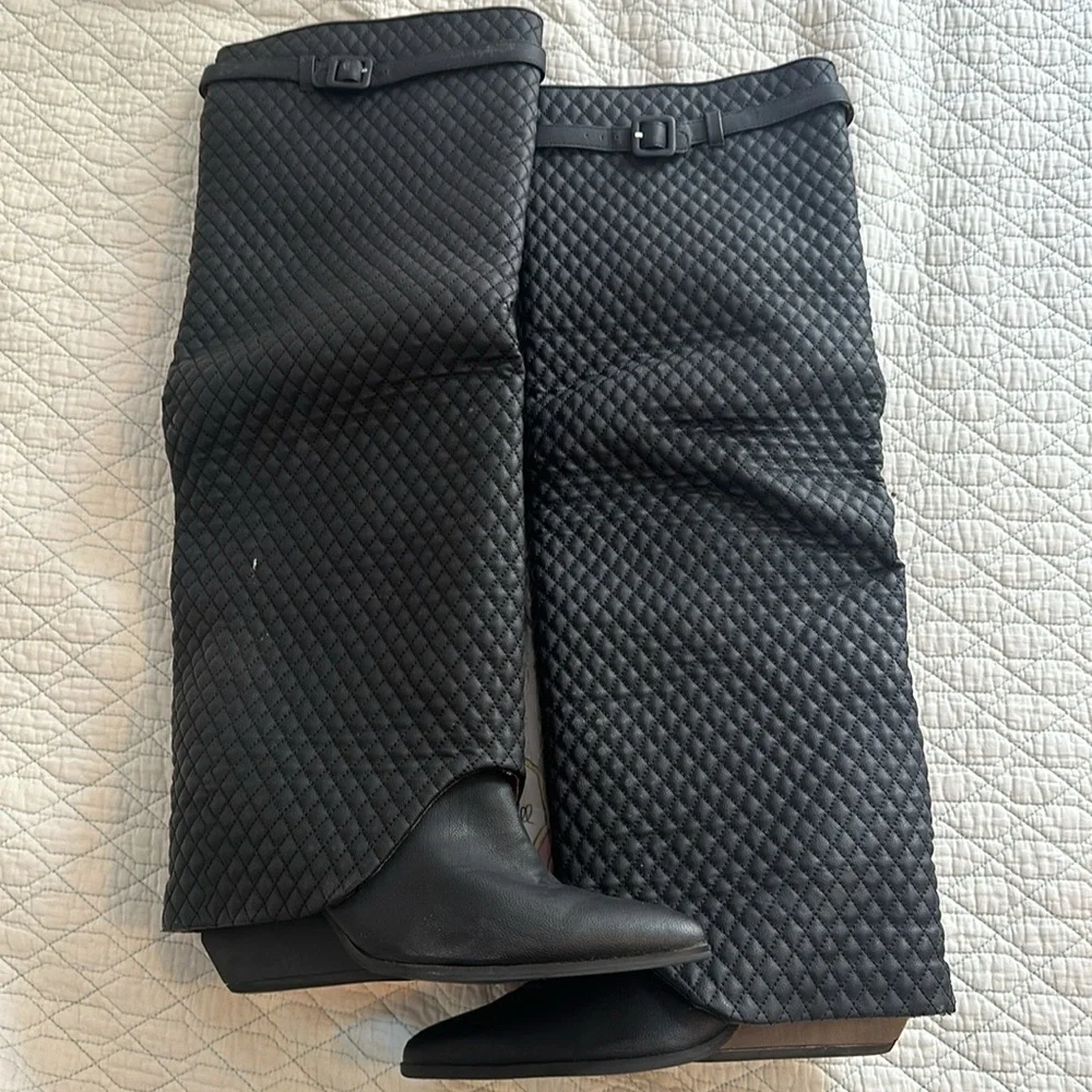 Knee High Leather Boots Jeffrey Campbell Black Quilted size 11 - Picture 3 of 8